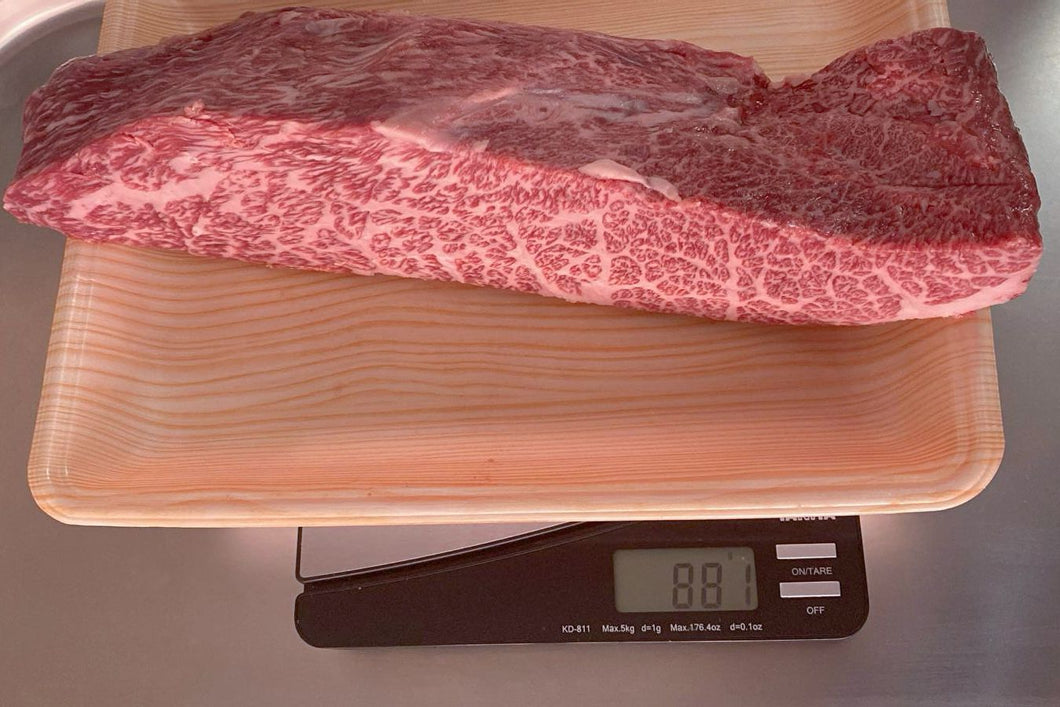 A5 ザブトン ブロック 881g /A5 Wagyu Zabuton Block 881g